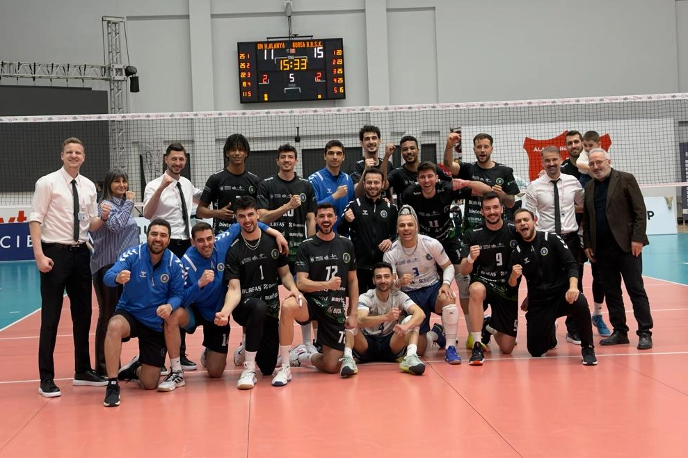 Bursa Büyükşehirli Efeler'den muhteşem dönüş