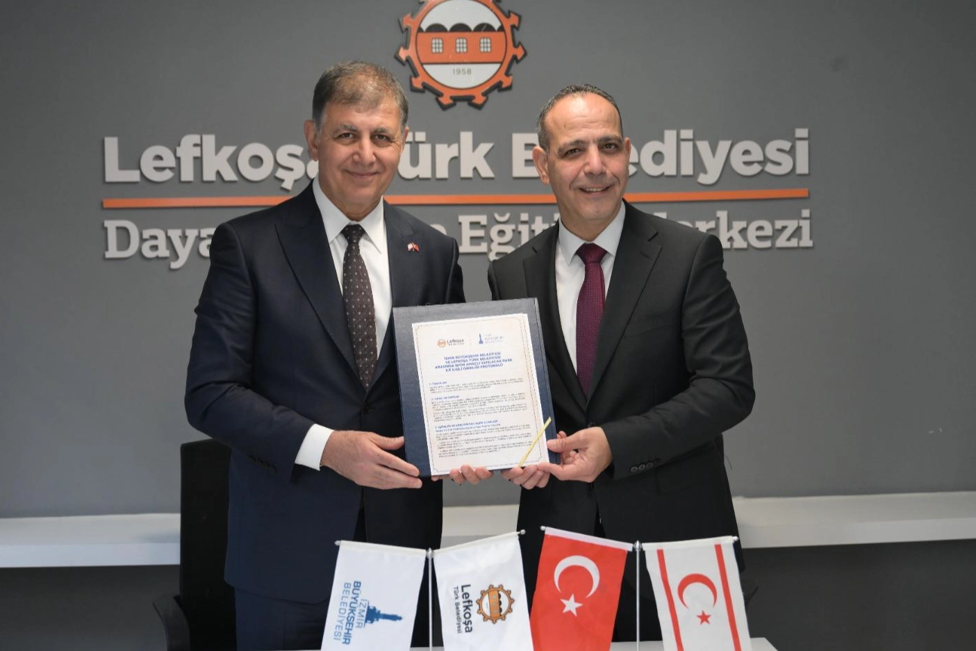 Başkan Tugay’dan KKTC’de iş birliği atağı... İzmir'den Lefkoşa’ya spor parkı desteği