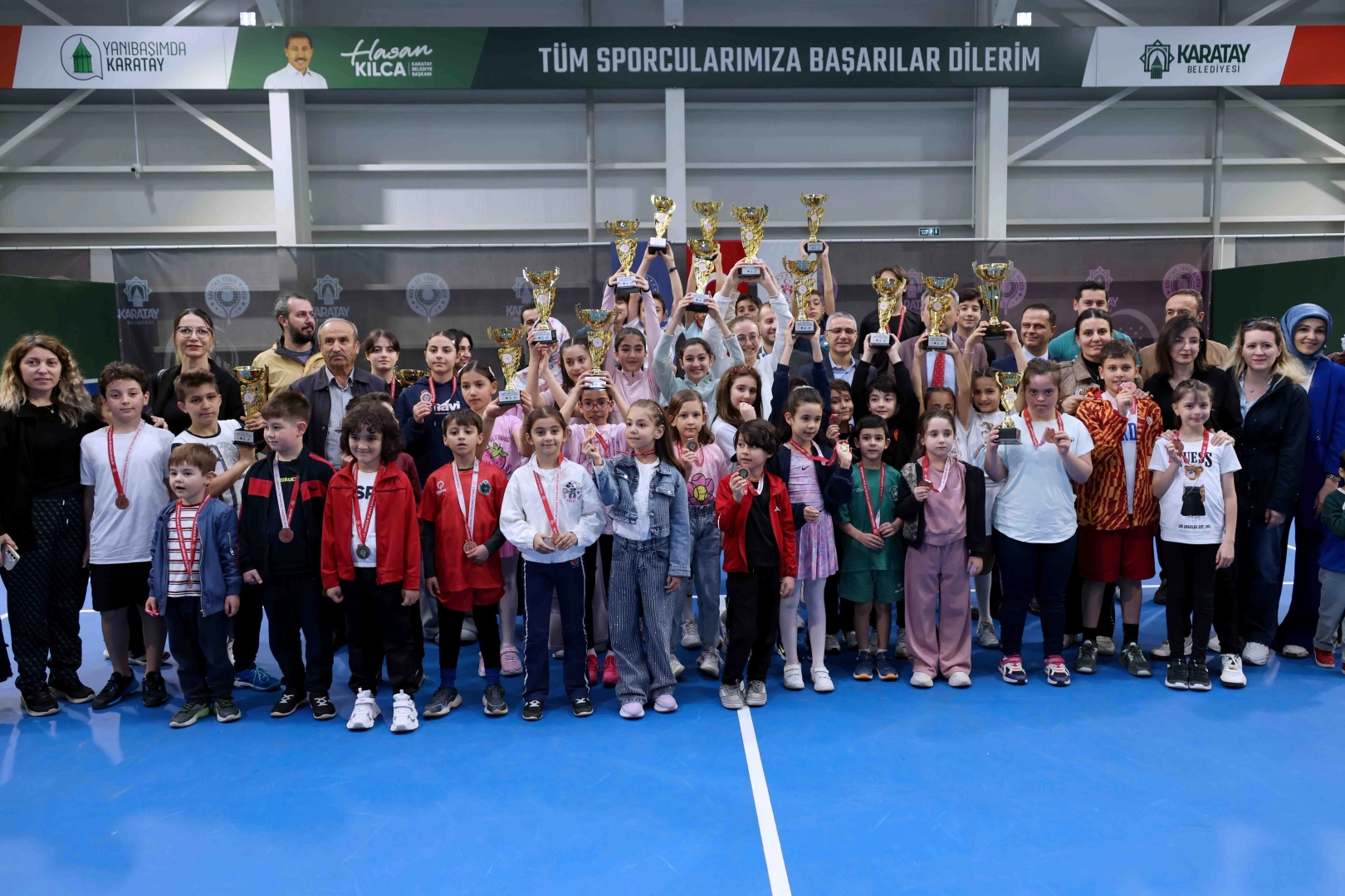 Konya Karatay'da 23 Nisan Turnuvası kupalarla taçlandı